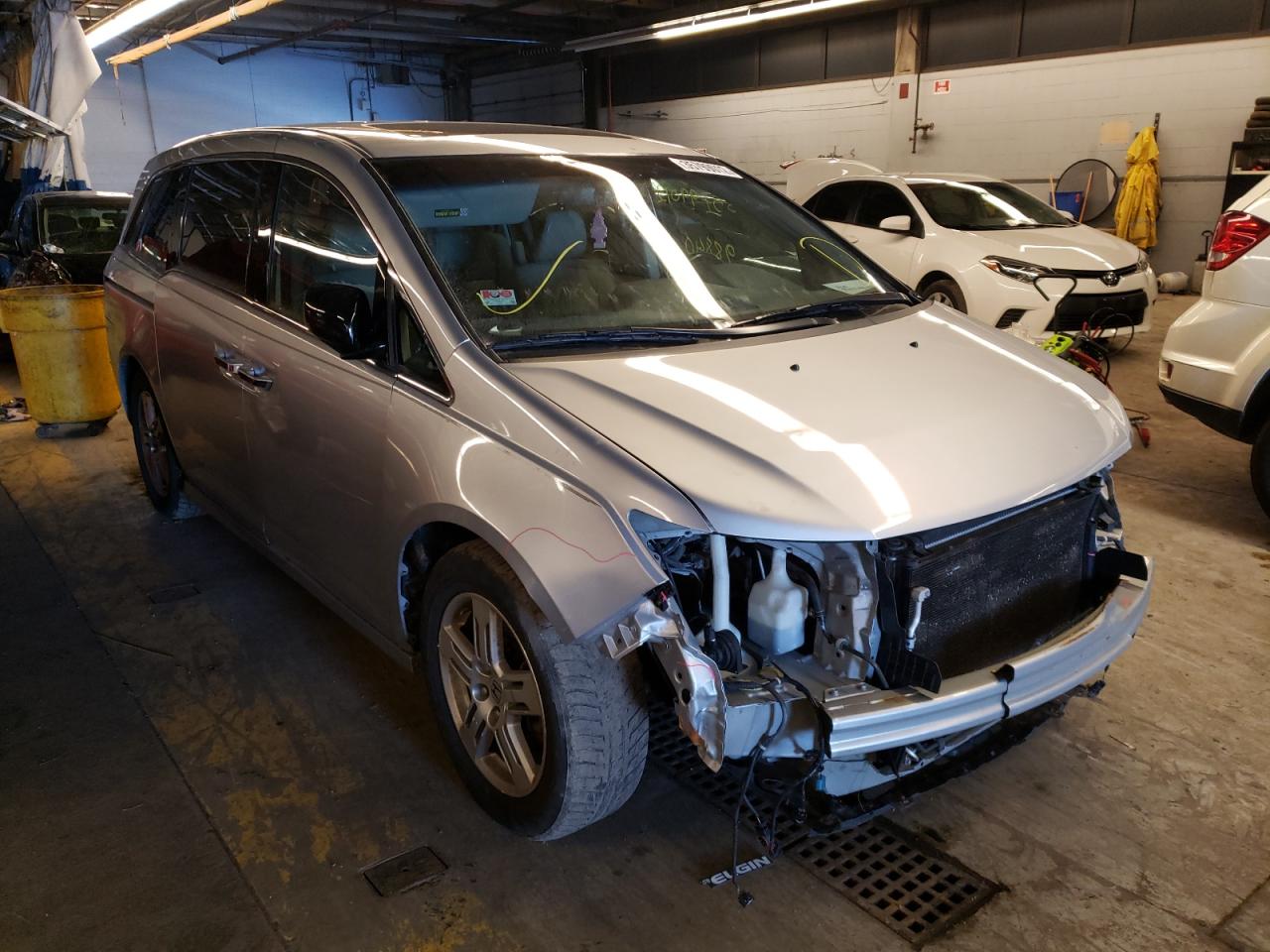 HONDA ODYSSEY TO 2011 with VIN 5FNRL5H91BB006215 - Photo from auction