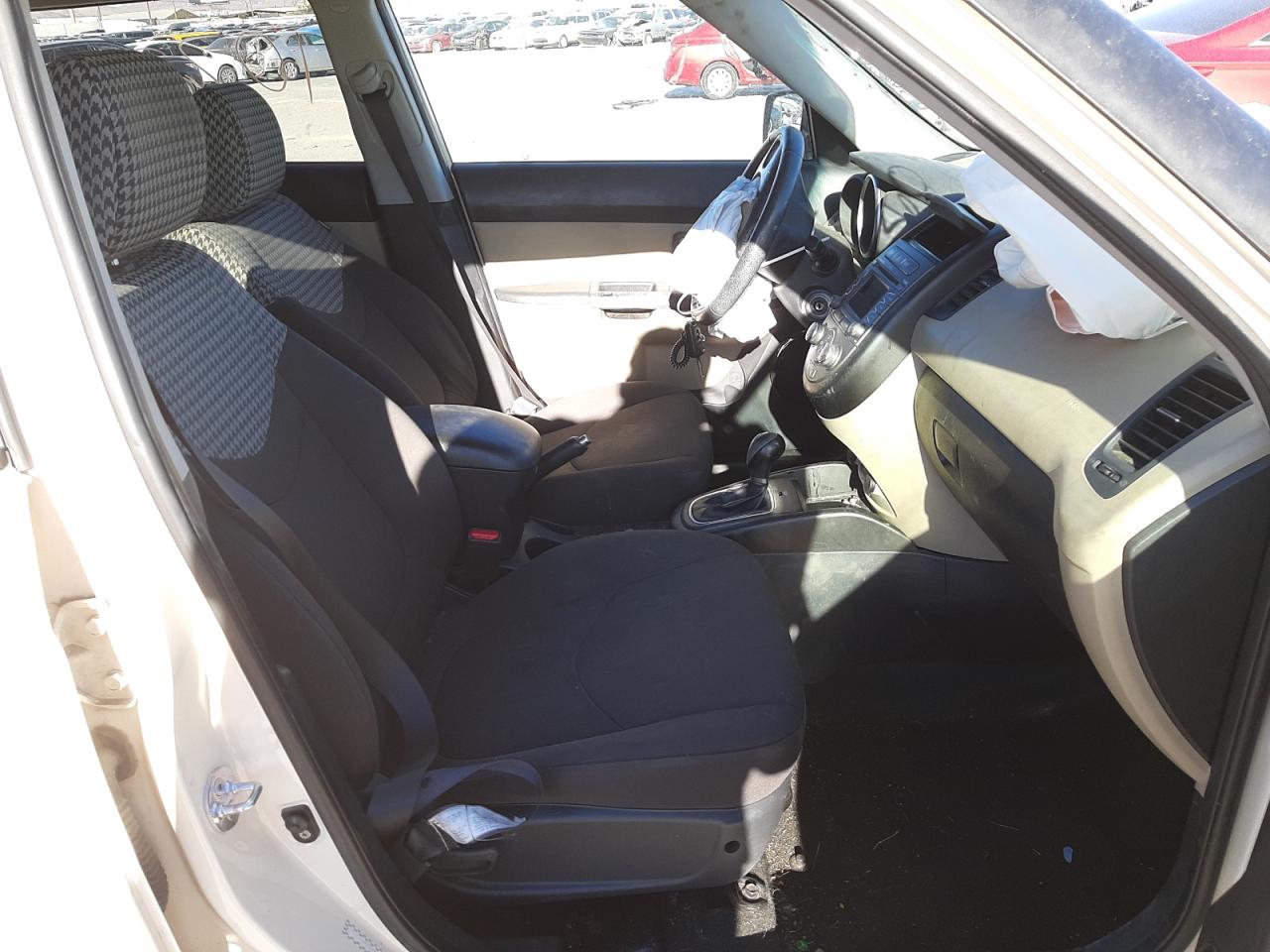 Photo 5 from auction – 2012 KIA SOUL + with VIN KNDJT2A60C7436479