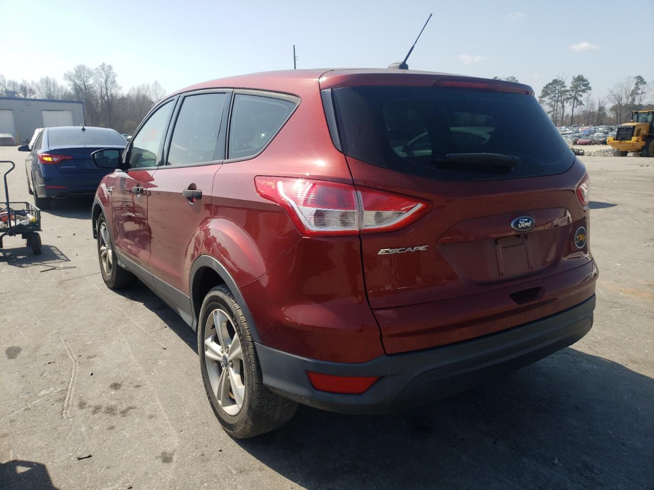 Photo 3 from auction – 2014 FORD ESCAPE S with VIN 1FMCU0F75EUC28092