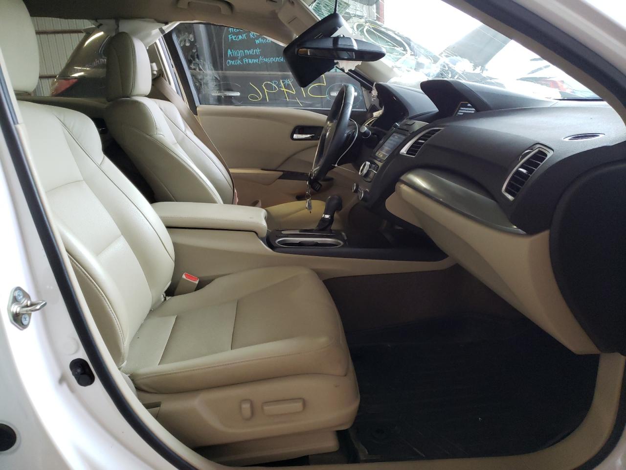 Photo 5 from auction – 2016 ACURA RDX TECHNO with VIN 5J8TB3H57GL017171