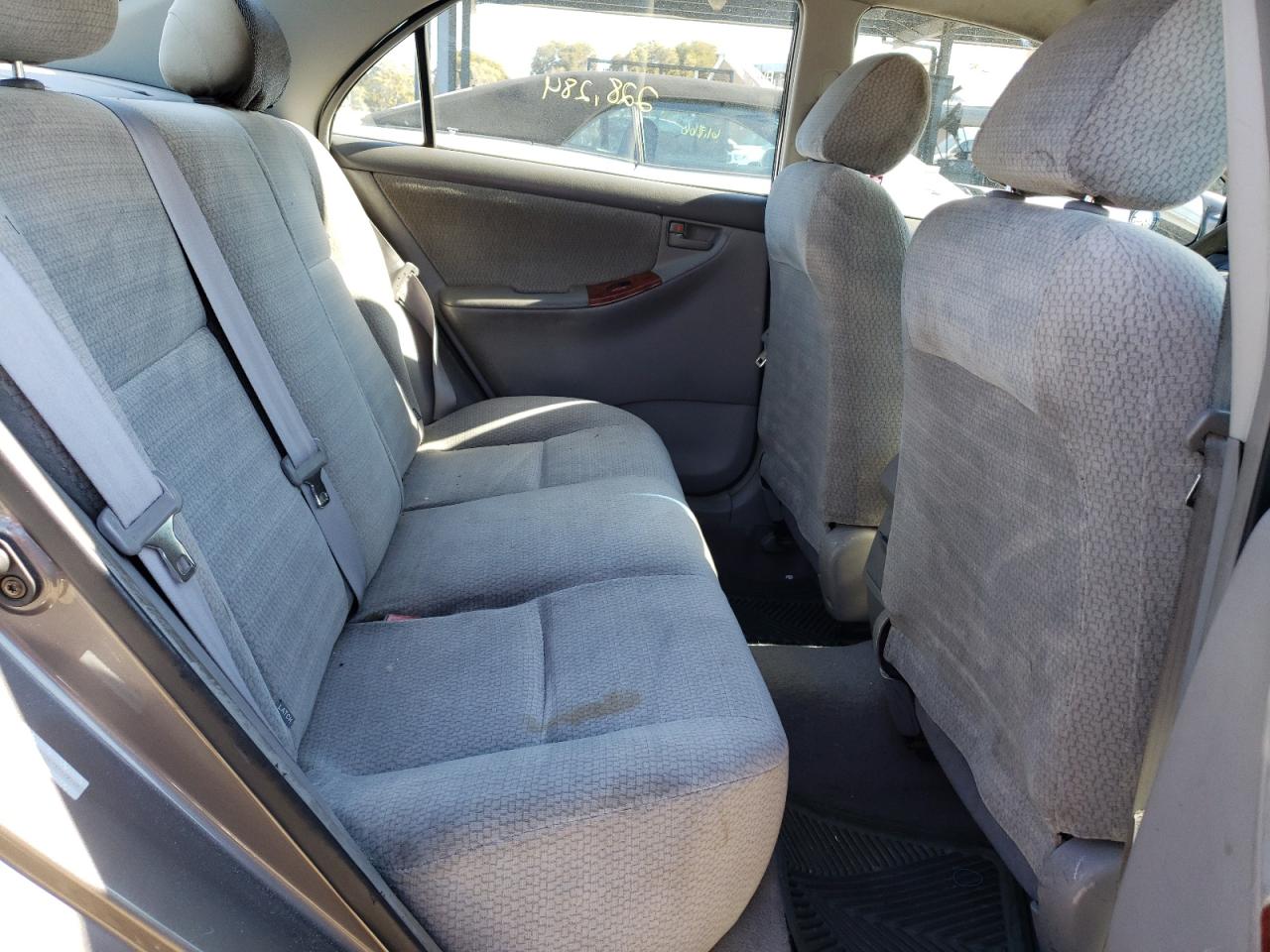 Photo 6 from auction – 2003 TOYOTA COROLLA CE with VIN 1NXBR32E73Z172219