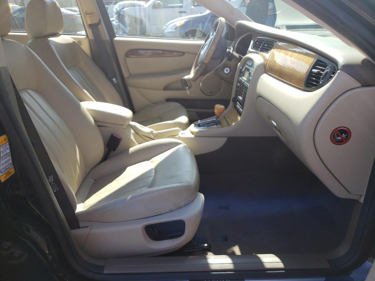 Photo 5 from auction – 2005 JAGUAR X-TYPE 3.0 with VIN SAJWA51C75WE24975