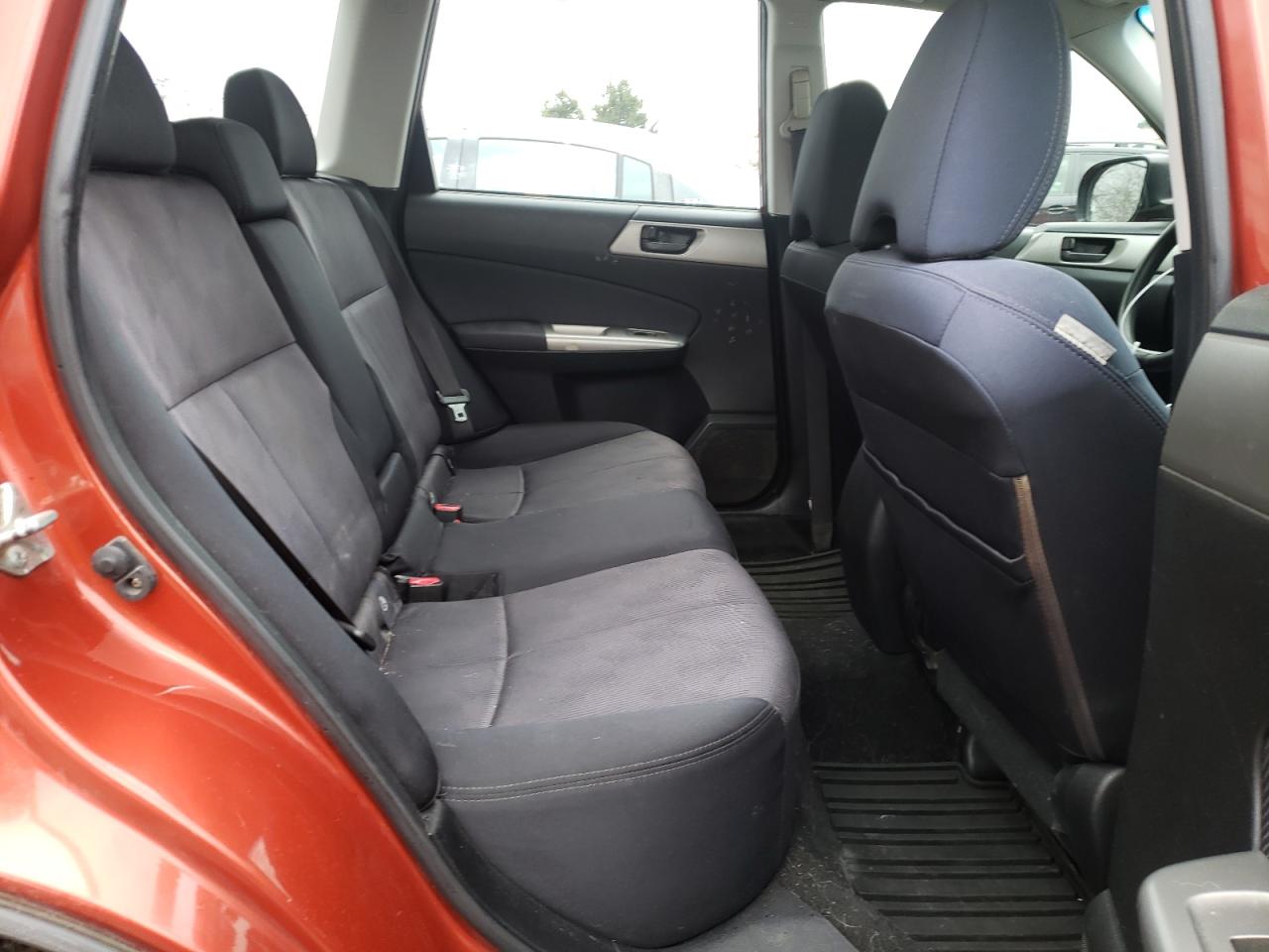 Photo 6 from auction – 2010 SUBARU FORESTER X with VIN JF2SH6BC8AG907147