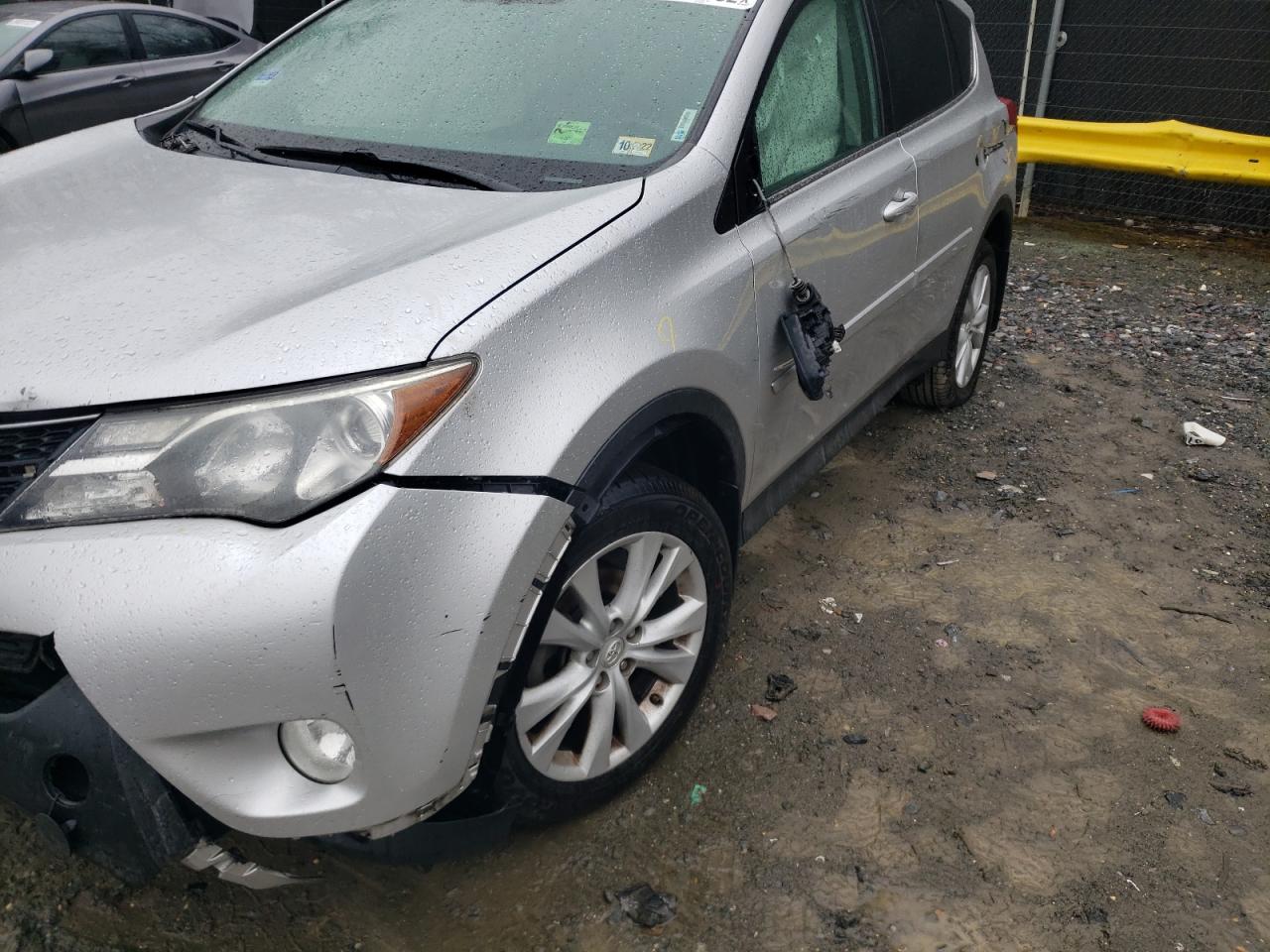 Photo 9 from auction – 2013 TOYOTA RAV4 LIMIT with VIN 2T3DFREV2DW016422