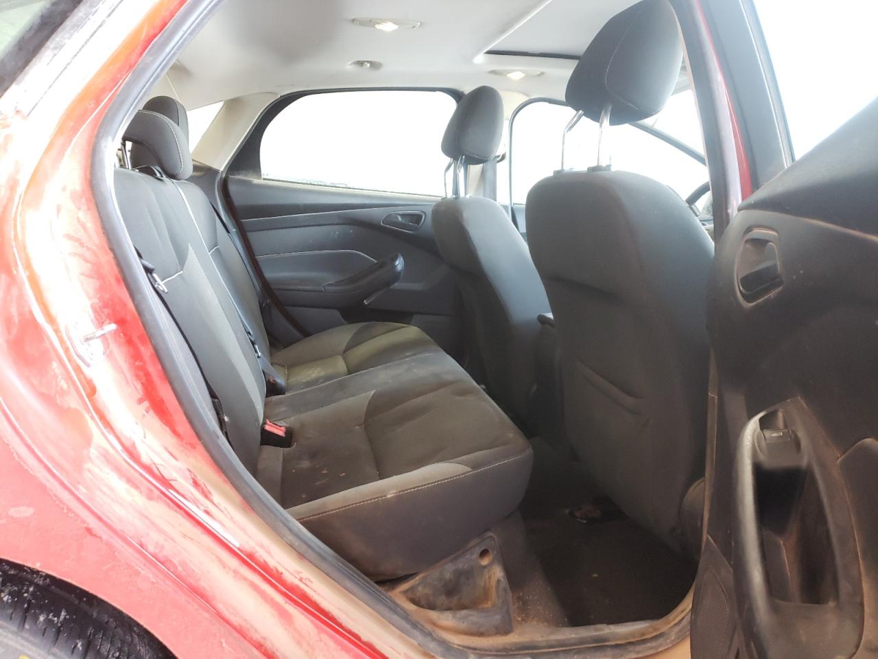 Photo 6 from auction – 2012 FORD FOCUS SE with VIN 1FAHP3F21CL130385