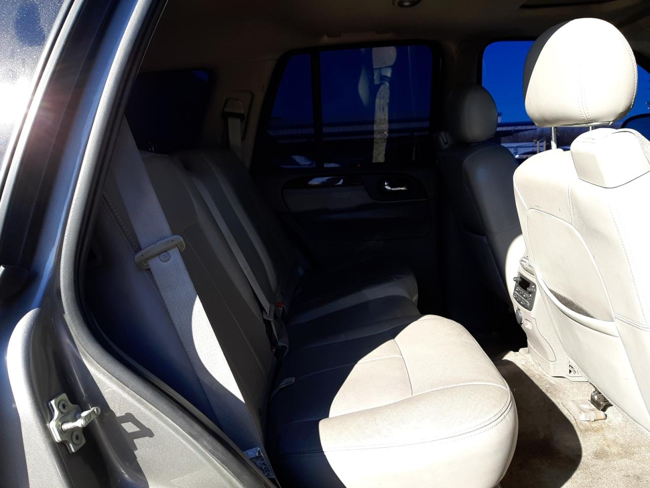 Photo 6 from auction – 2007 GMC ENVOY DENA with VIN 1GKES63M372288861