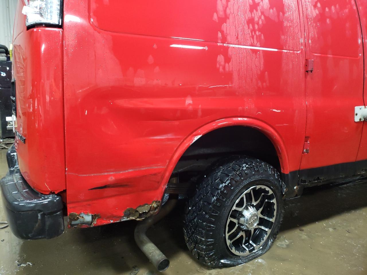 Photo 9 from auction – 2005 CHEVROLET EXPRESS G2 with VIN 1GCGG25U651154702
