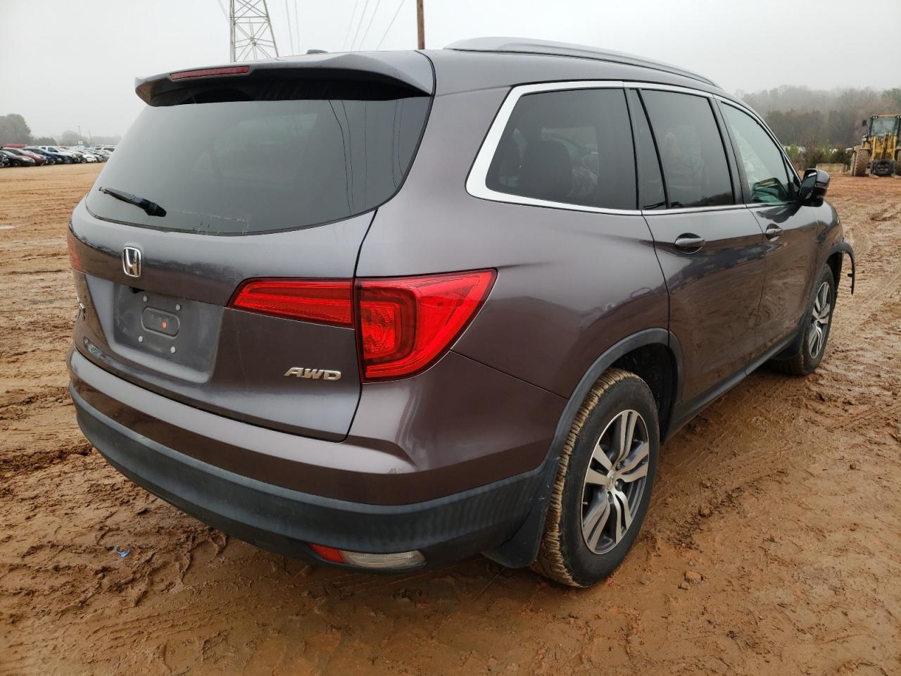 Photo 4 from auction – 2017 HONDA PILOT EXL with VIN 5FNYF6H57HB081533