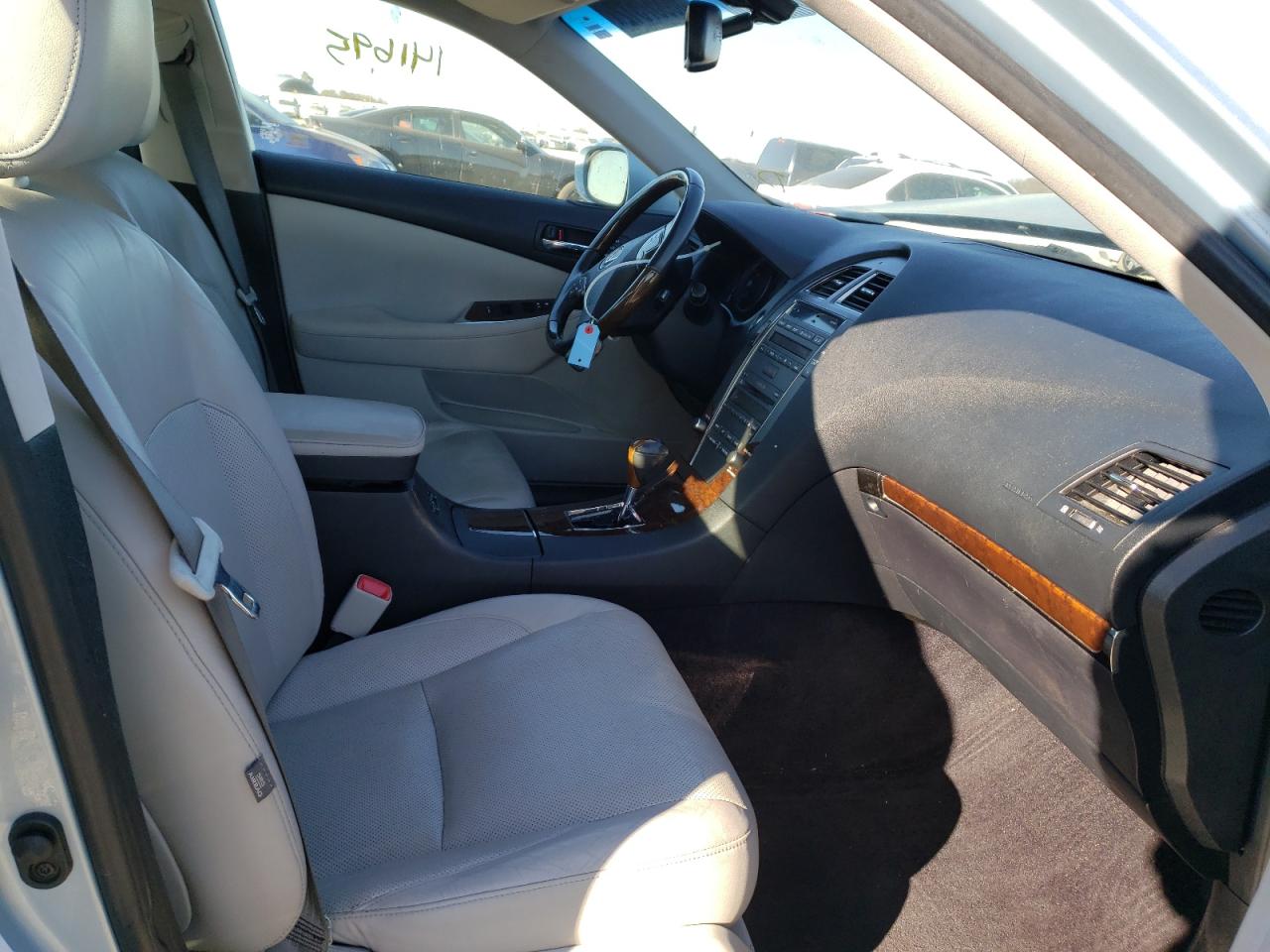 Photo 5 from auction – 2010 LEXUS ES 350 with VIN JTHBK1EG5A2347990