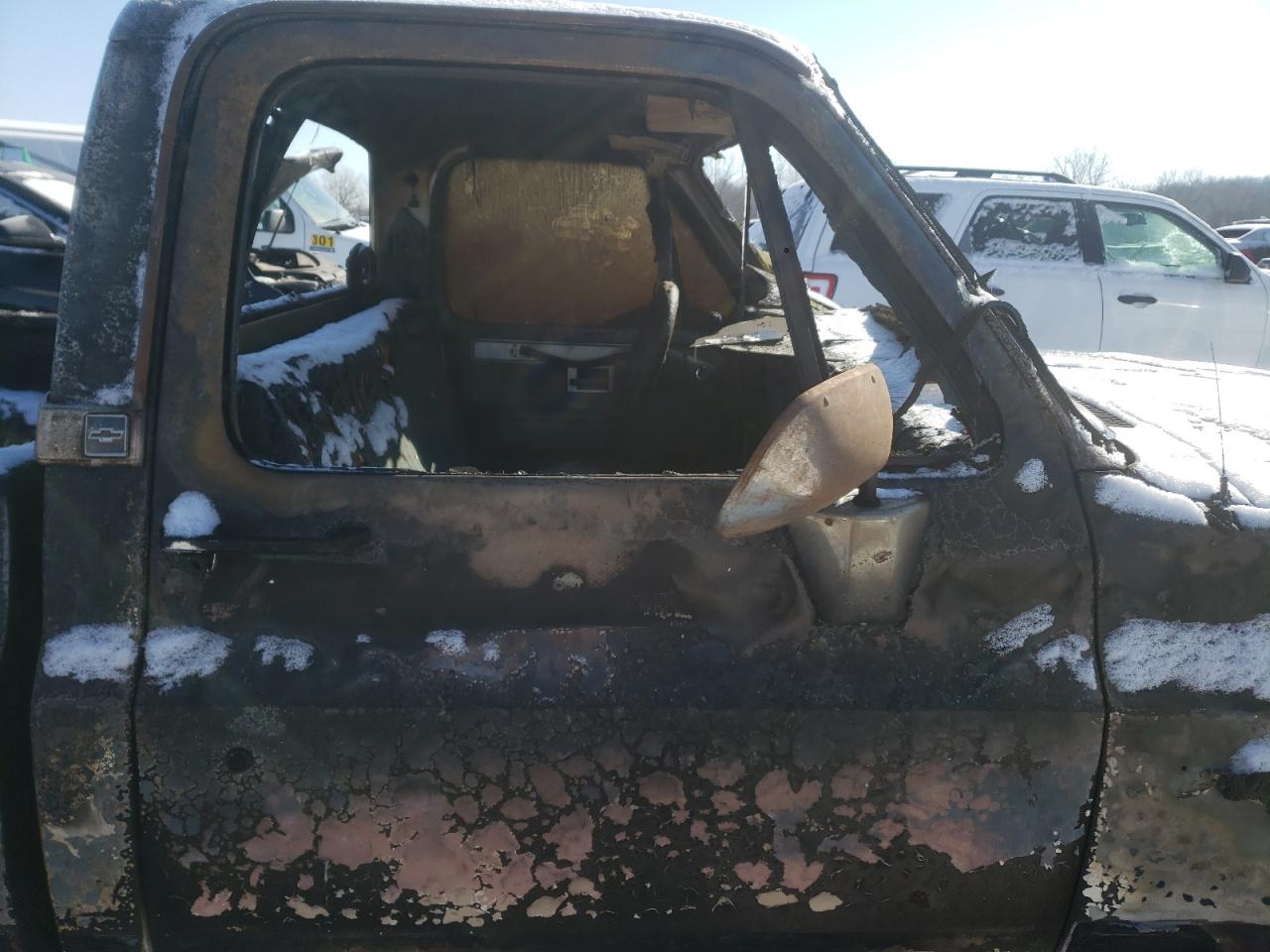 Photo 5 from auction – 1986 CHEVROLET C10 with VIN 1GCCC14H7GF321843