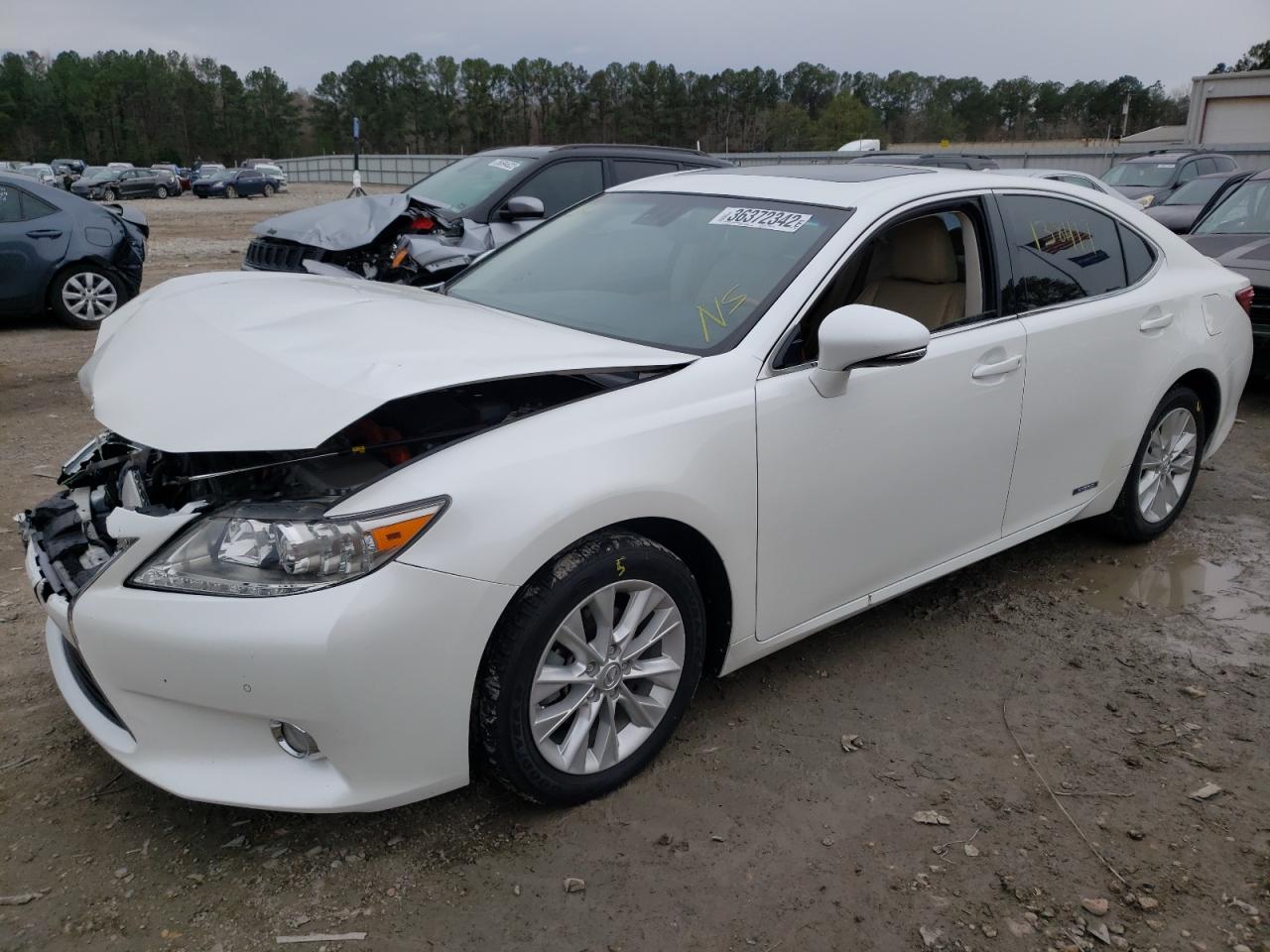 Photo 2 from auction – 2013 LEXUS ES 300H with VIN JTHBW1GG3D2024026
