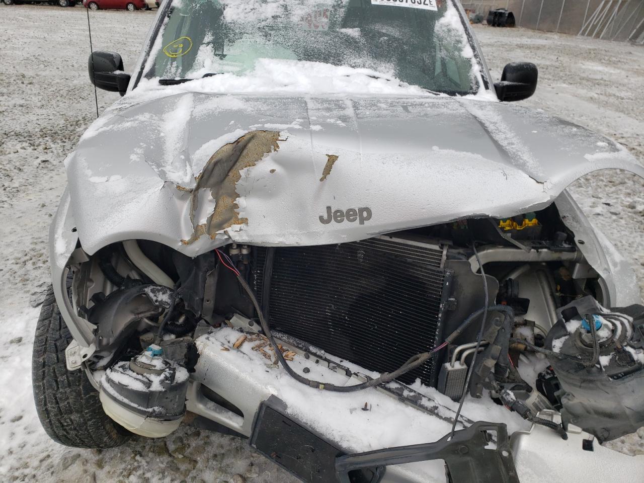 Photo 7 from auction – 2002 JEEP LIBERTY LI with VIN 1J4GL58K12W104967