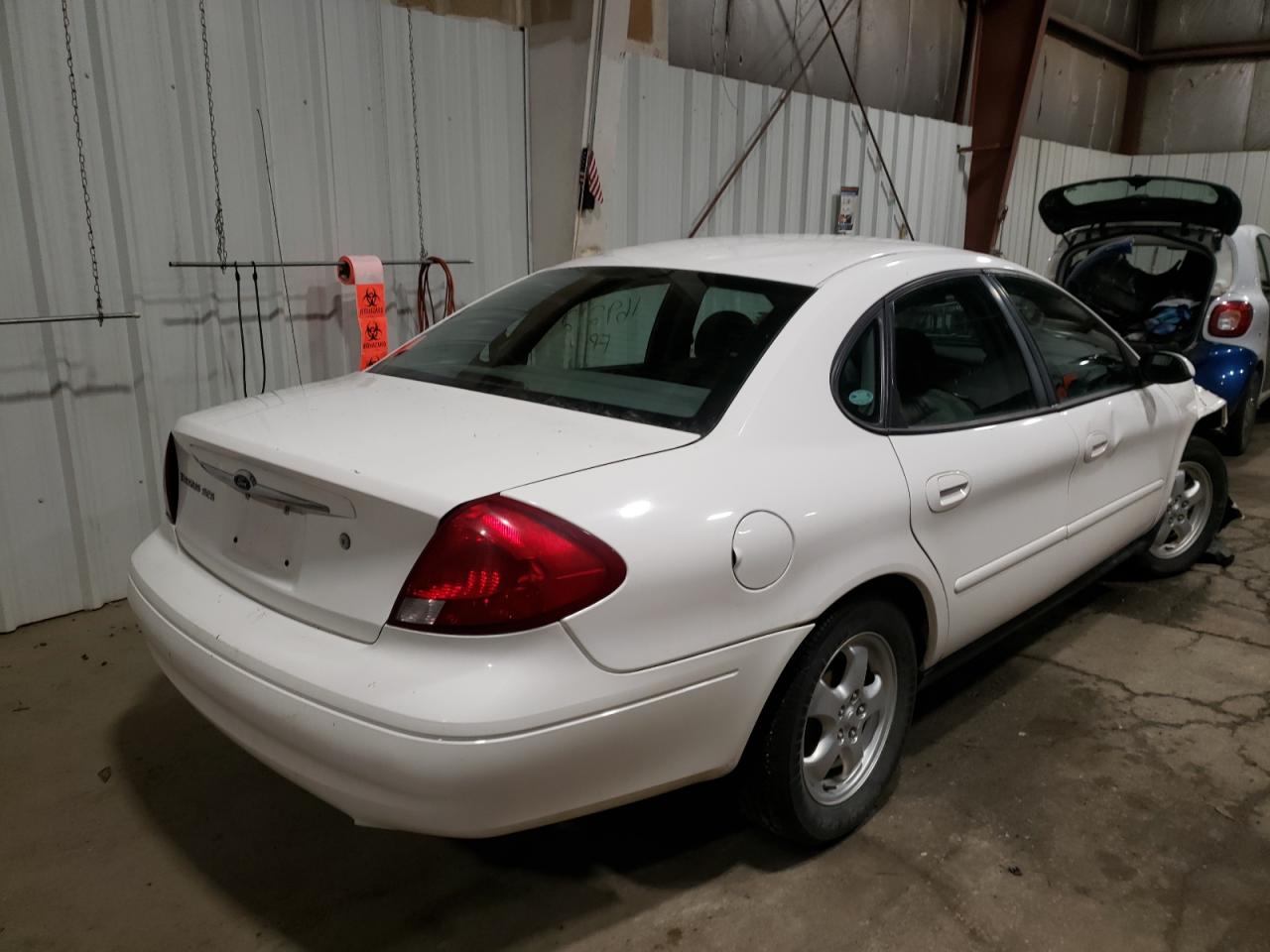 Photo 4 from auction – 2003 FORD TAURUS SES with VIN 1FAFP55233G227567