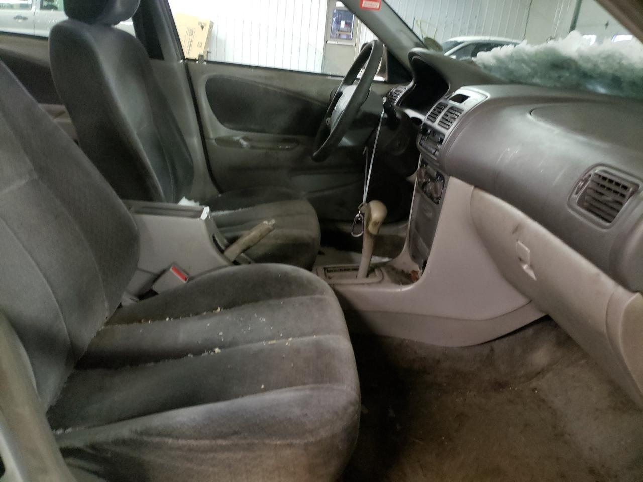 Photo 5 from auction – 2001 TOYOTA COROLLA CE with VIN 2T1BR12E31C512940
