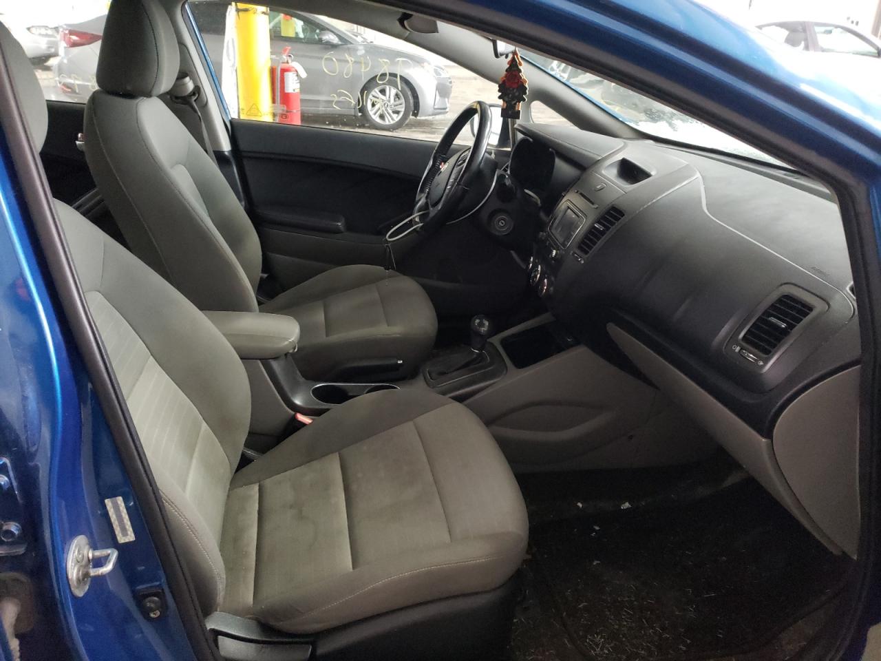 Photo 5 from auction – 2014 KIA FORTE EX with VIN KNAFX4A84E5194704