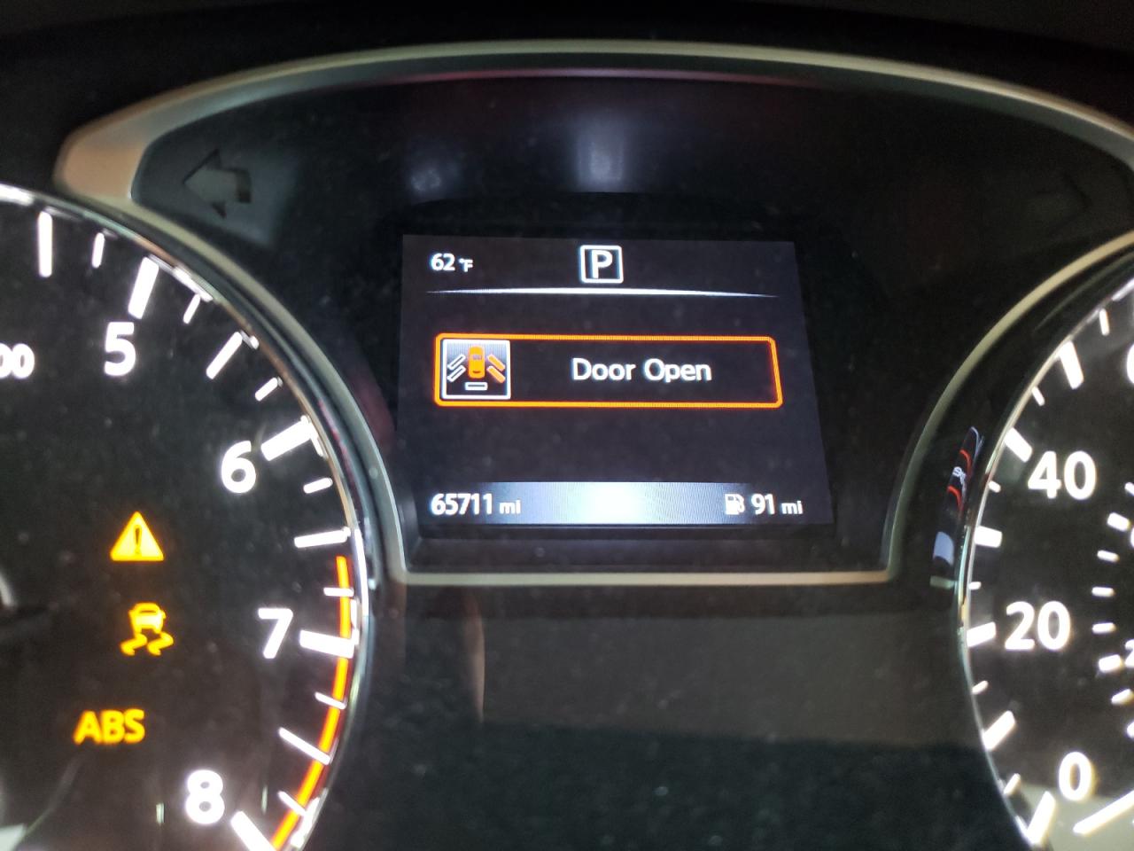 Photo 8 from auction – 2018 NISSAN PATHFINDER with VIN 5N1DR2MN9JC604182