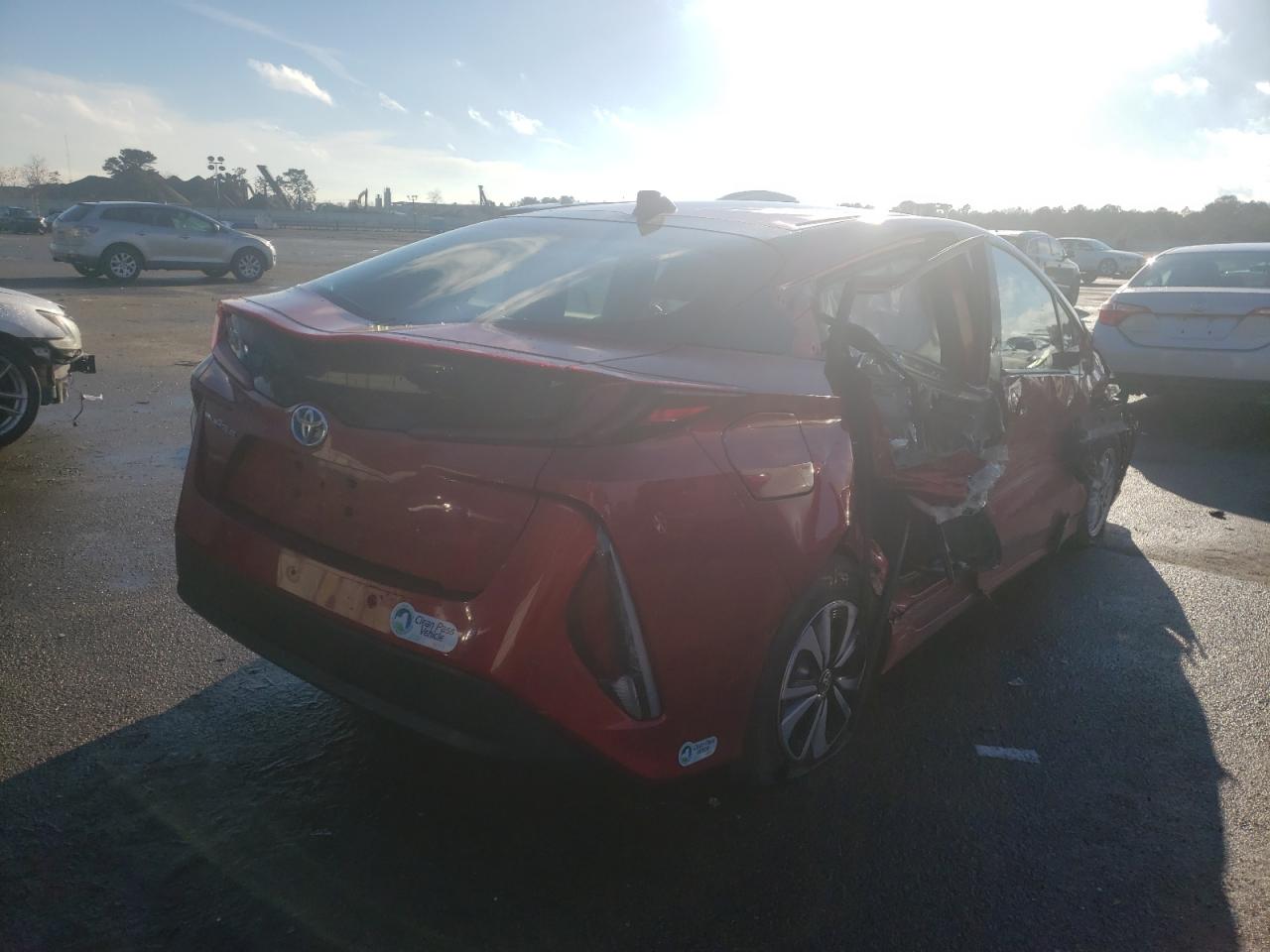 Photo 4 from auction – 2017 TOYOTA PRIUS PRIM with VIN JTDKARFP4H3065989