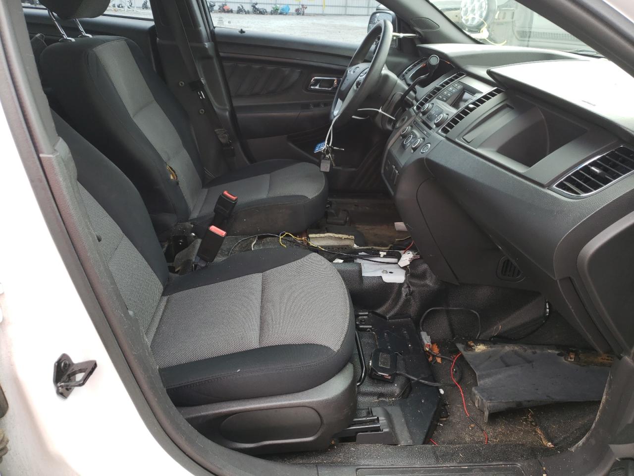 Photo 5 from auction – 2015 FORD TAURUS POL with VIN 1FAHP2MT5FG115049