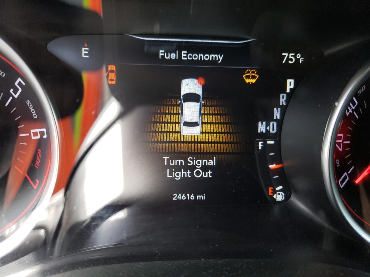Photo 8 from auction – 2019 DODGE CHALLENGER with VIN 2C3CDZAG3KH530208