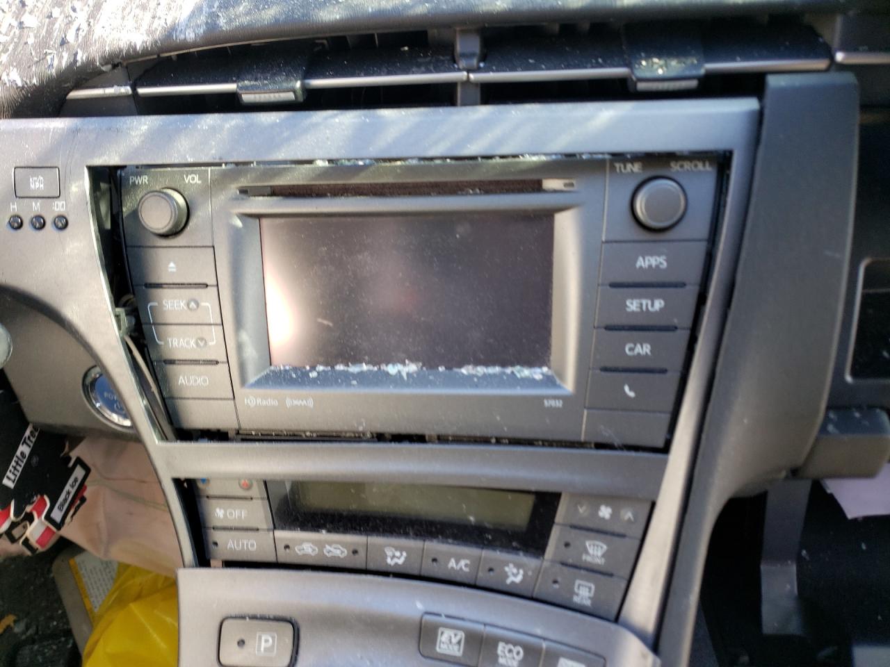 Photo 9 from auction – 2015 TOYOTA PRIUS with VIN JTDKN3DU8F0452148