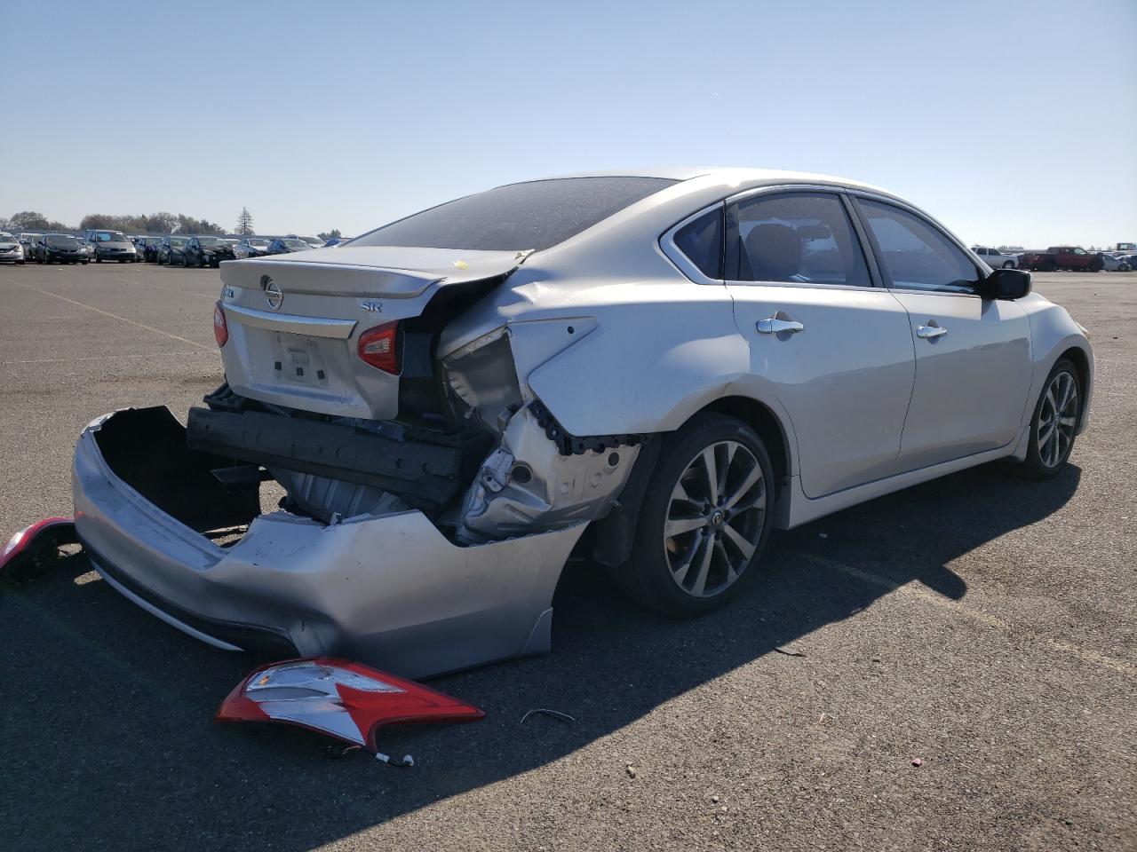 Photo 4 from auction – 2016 NISSAN ALTIMA 2.5 with VIN 1N4AL3AP2GC255577