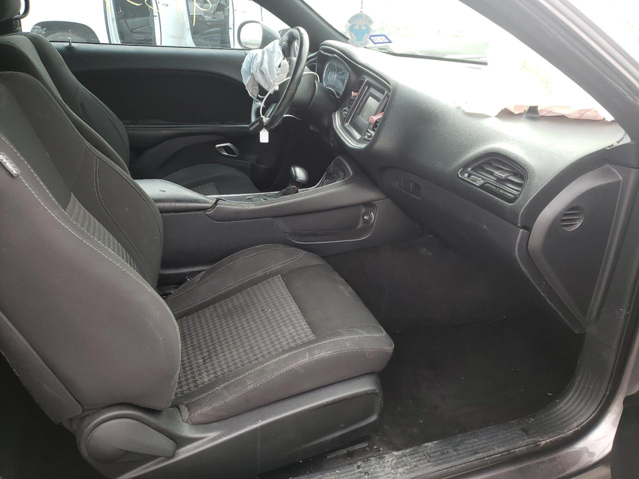 Photo 5 from auction – 2015 DODGE CHALLENGER with VIN 2C3CDZAG8FH811068