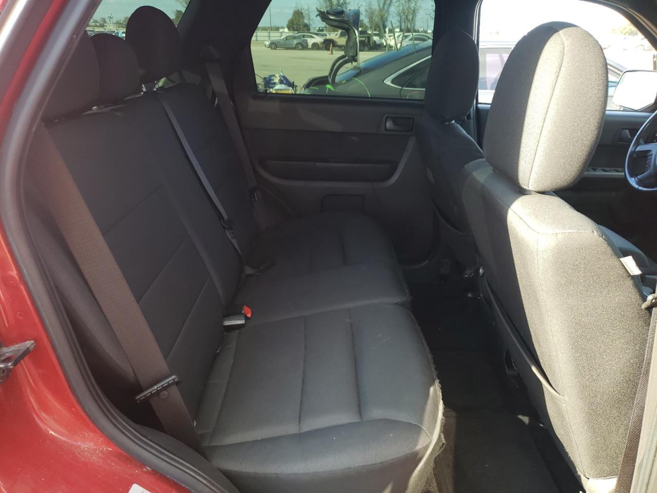 Foto 6 de la subasta – 2011 FORD ESCAPE XLT con VIN 1FMCU0DG2BKA39099