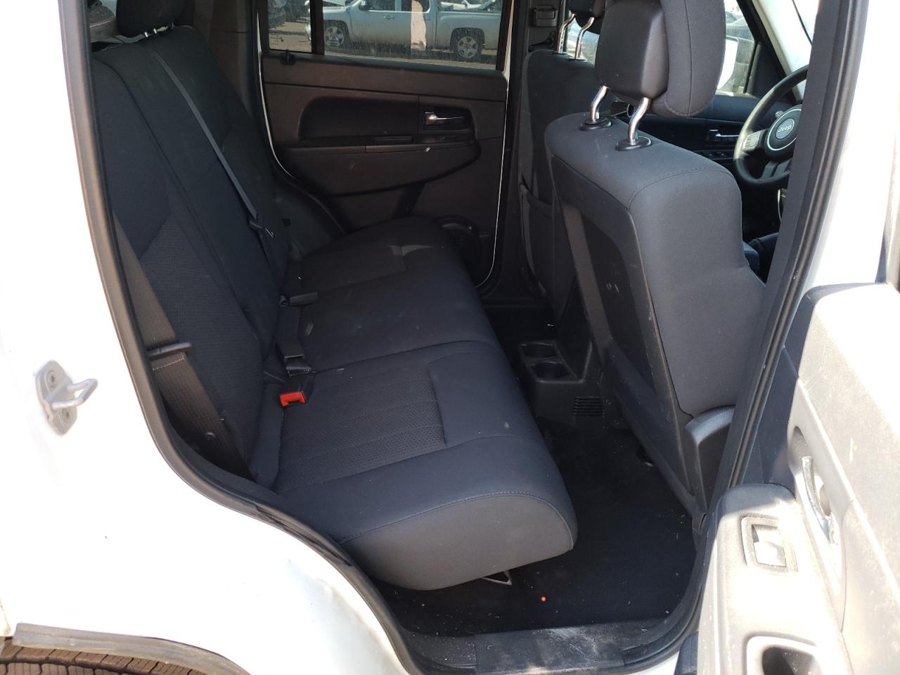 Photo 6 from auction – 2012 JEEP LIBERTY SP with VIN 1C4PJMAK9CW167333