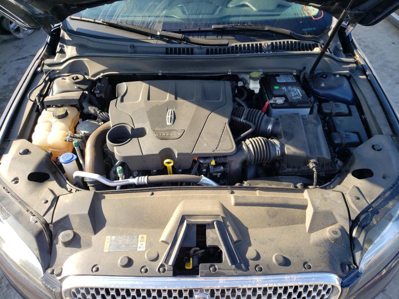 Photo 7 from auction – 2017 LINCOLN MKZ RESERV with VIN 3LN6L5FC1HR632934