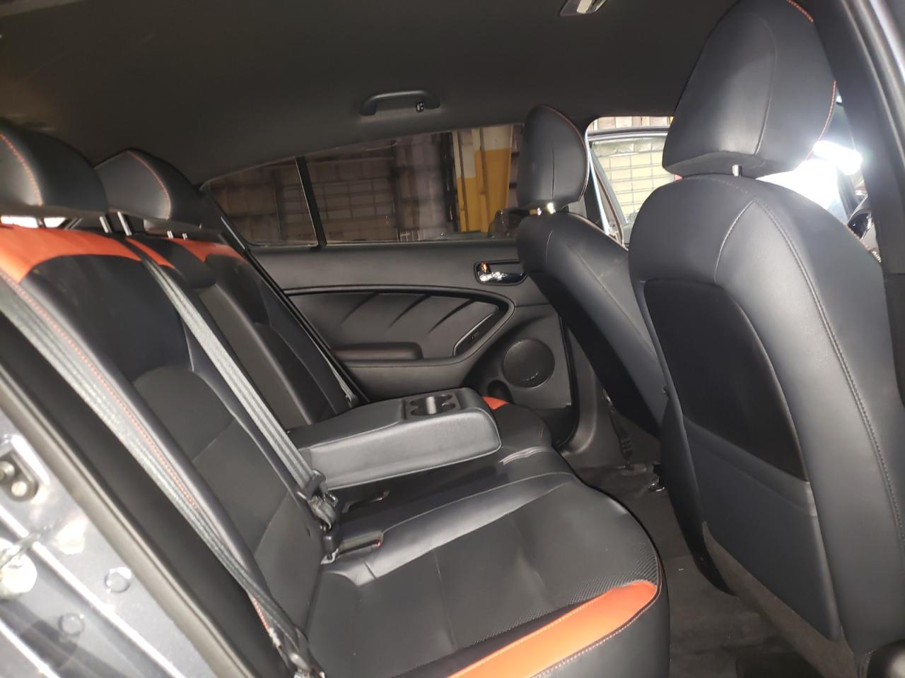 Photo 6 from auction – 2018 KIA FORTE EX with VIN 3KPFN5A31JE164111