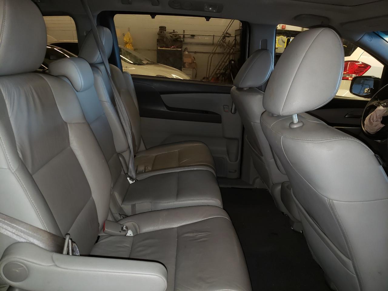 Photo 6 from auction – 2011 HONDA ODYSSEY TO with VIN 5FNRL5H91BB006215