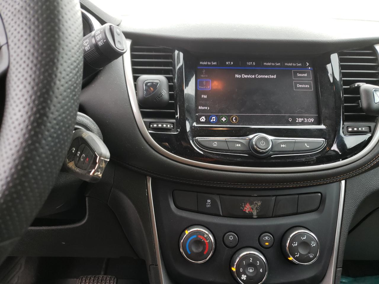 Photo 9 from auction – 2020 CHEVROLET TRAX 1LT with VIN 3GNCJLSB5LL173263