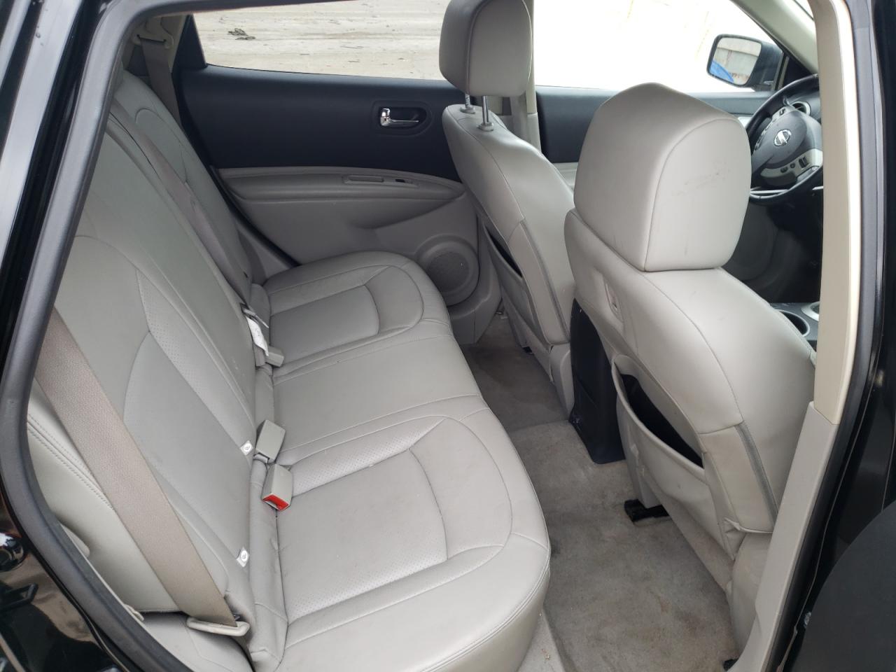 Photo 6 from auction – 2012 NISSAN ROGUE S with VIN JN8AS5MV2CW370115