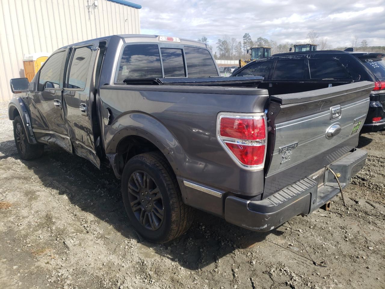 Photo 3 from auction – 2009 FORD F150 SUPER with VIN 1FTPW12V99FA92117