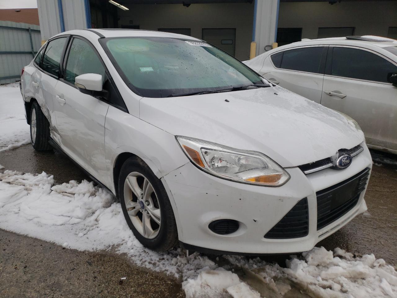 FORD FOCUS SE 2014 with VIN 1FADP3F28EL287994 - Photo from auction
