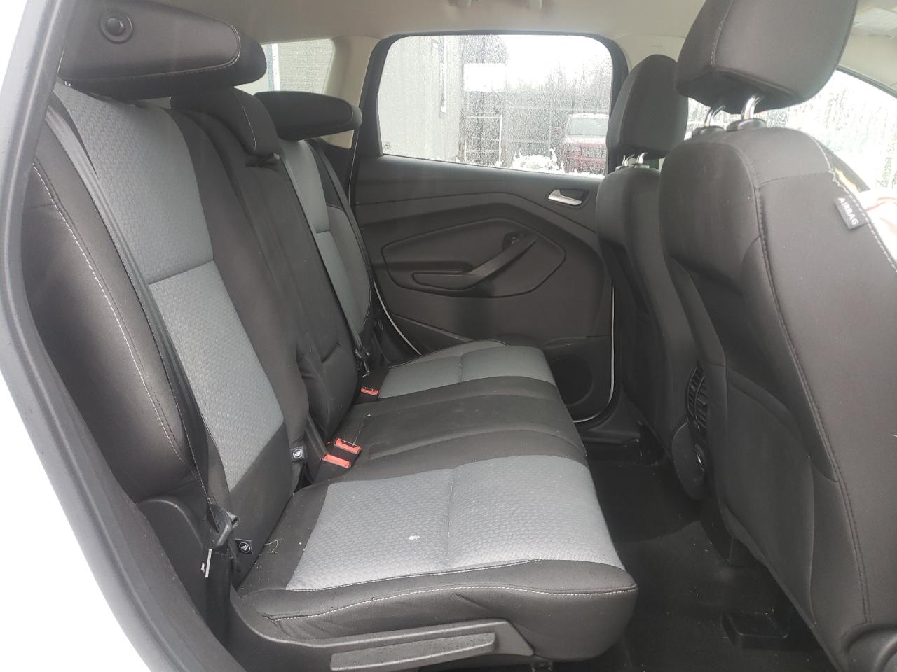 Photo 6 from auction – 2017 FORD ESCAPE SE with VIN 1FMCU9G96HUD99667