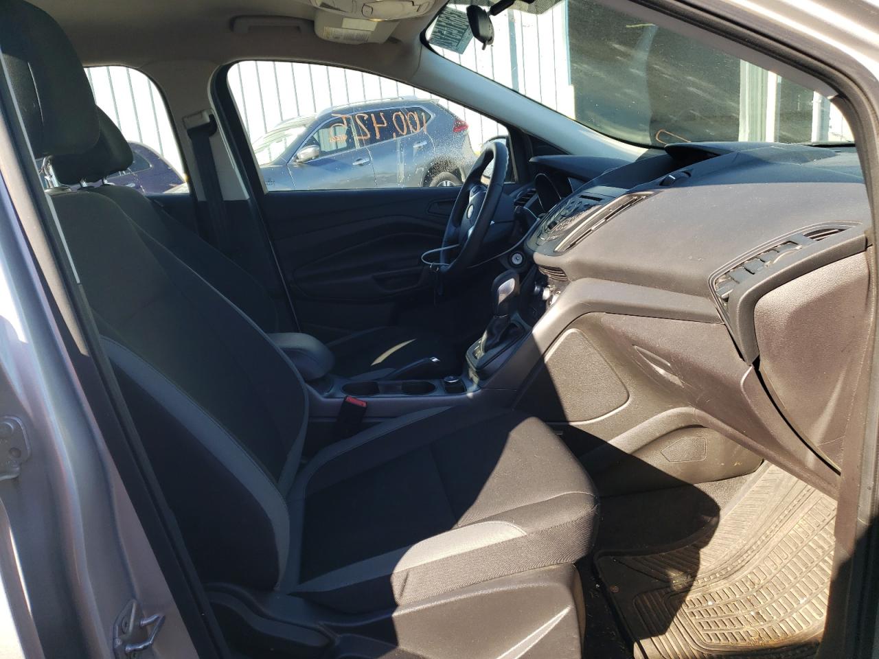 Photo 5 from auction – 2016 FORD ESCAPE S with VIN 1FMCU0F74GUC28684
