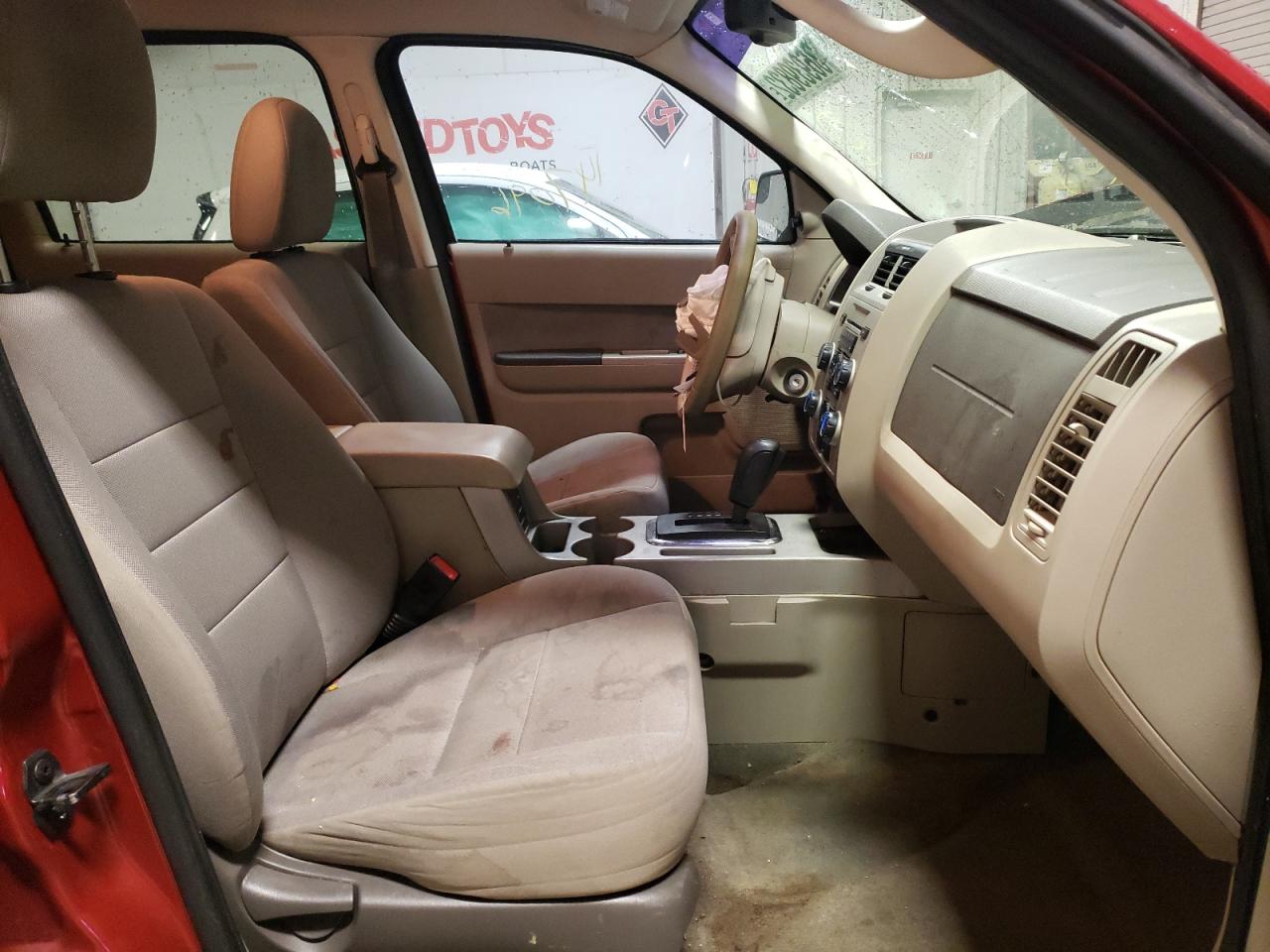 Photo 5 from auction – 2010 FORD ESCAPE XLT with VIN 1FMCU0D73AKB80455