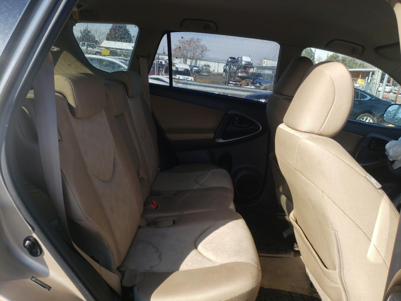 Photo 6 from auction – 2010 TOYOTA RAV4 with VIN JTMBK4DV7A5085892