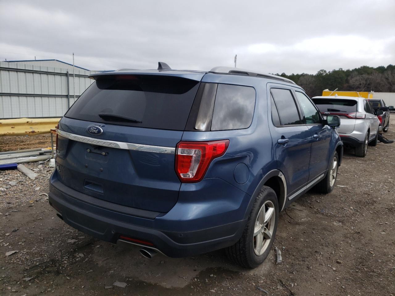 Zdjęcie 4 z aukcji – 2018 FORD EXPLORER X z VIN 1FM5K7D87JGC63616