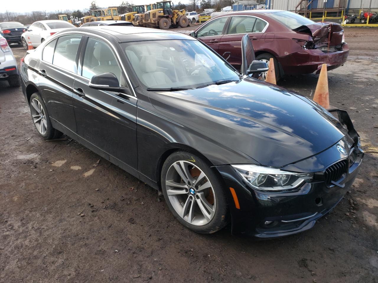 BMW 330 XI 2018 with VIN WBA8D9G53JNU71512 - Photo from auction