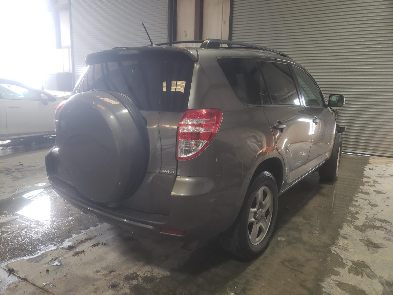 Photo 4 from auction – 2012 TOYOTA RAV4 with VIN 2T3BF4DVXCW230245