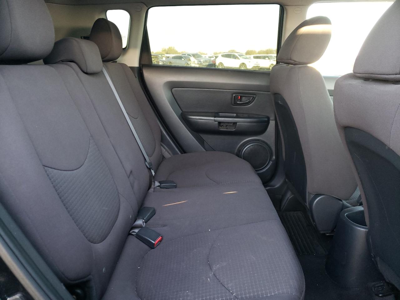 Photo 6 from auction – 2011 KIA SOUL with VIN KNDJT2A14B7216846