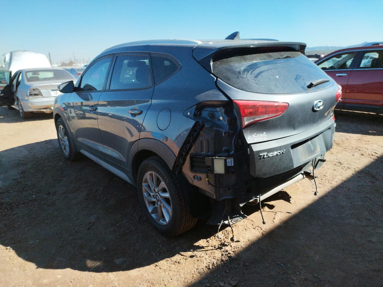 Photo 3 from auction – 2017 HYUNDAI TUCSON LIM with VIN KM8J3CA42HU420230
