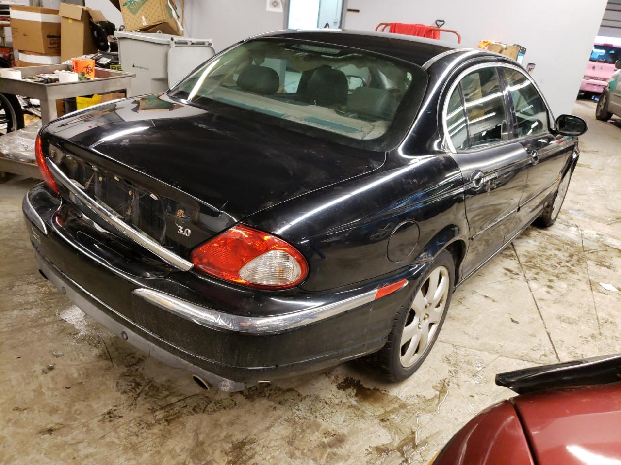 Photo 4 from auction – 2004 JAGUAR X-TYPE 3.0 with VIN SAJEA51C24WE15837