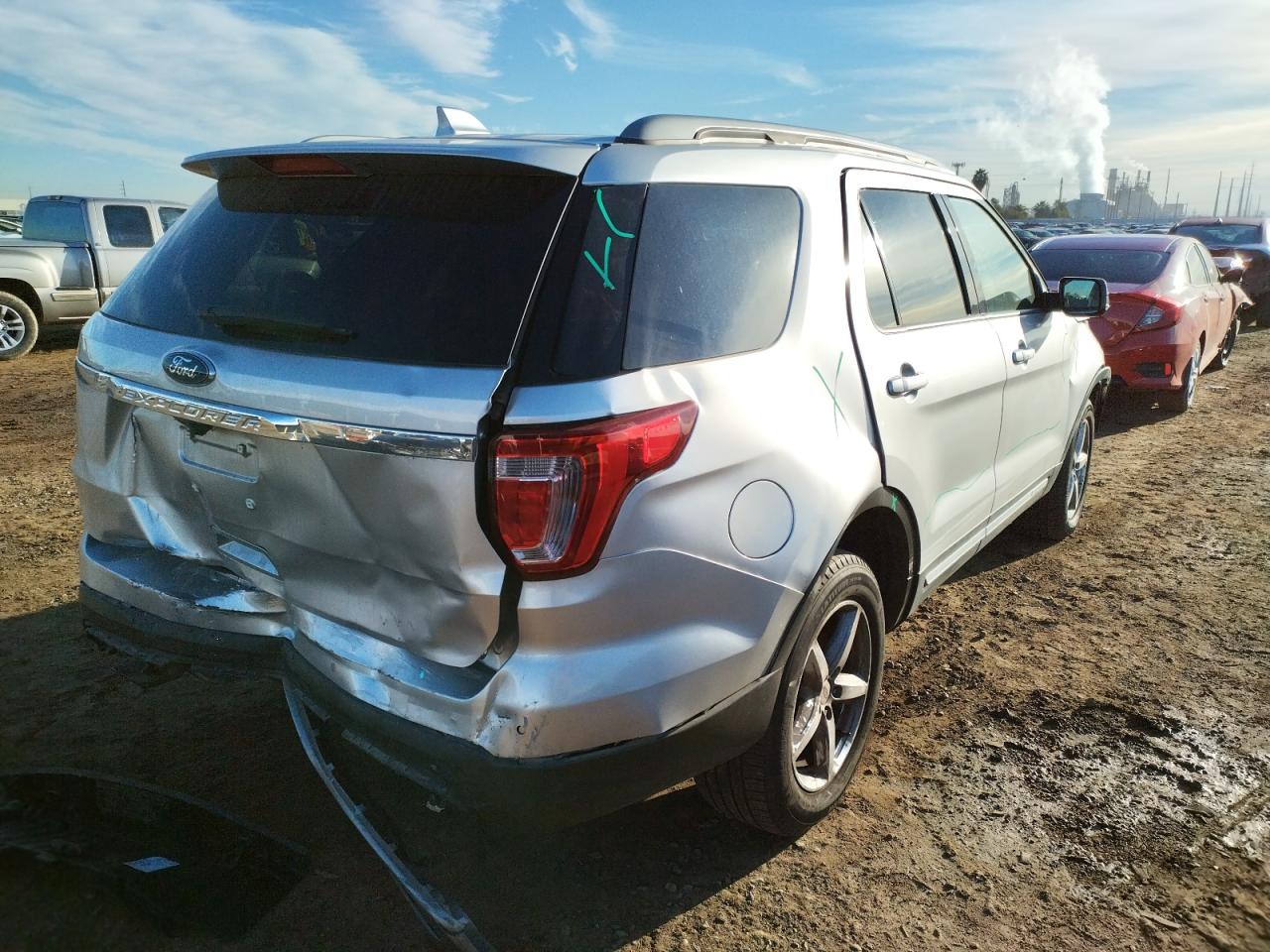 صورة رقم 4 من المزاد - 2017 FORD EXPLORER X مع VIN 1FM5K8DH0HGA65752