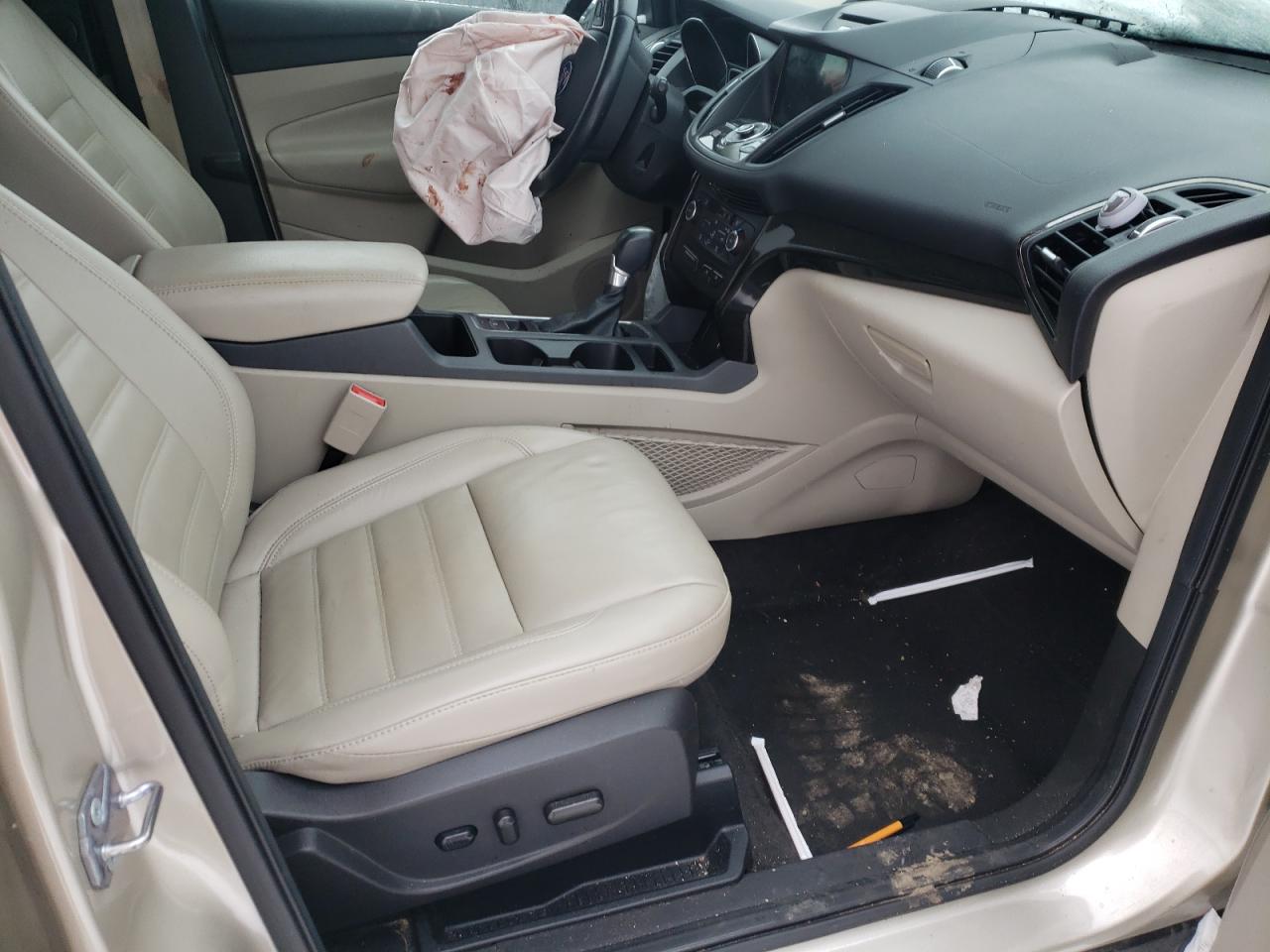 Photo 5 from auction – 2017 FORD ESCAPE TIT with VIN 1FMCU9J95HUD56575