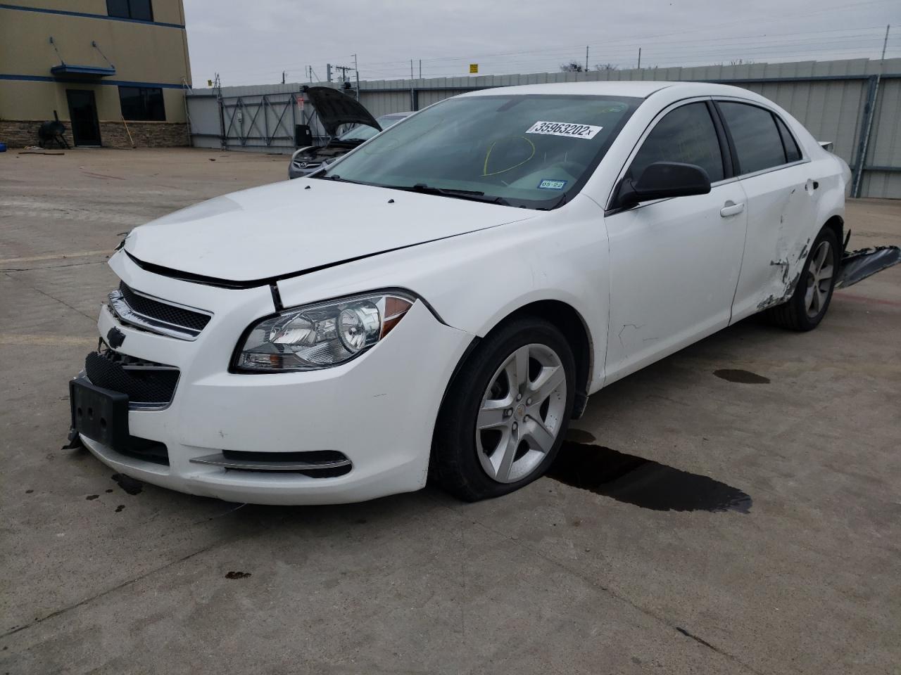 Photo 2 from auction – 2010 CHEVROLET MALIBU LS with VIN 1G1ZB5EB6A4132322