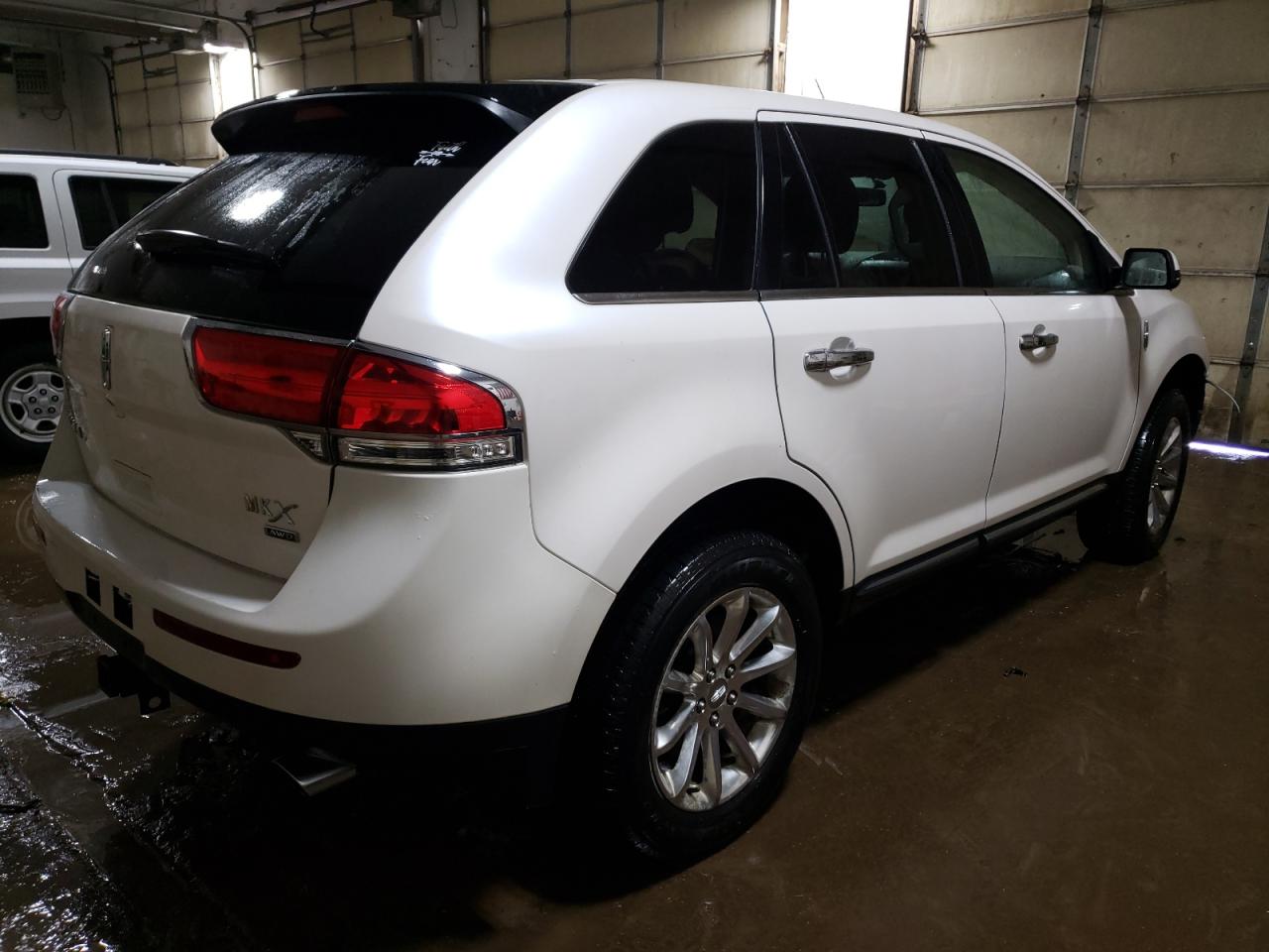 Photo 4 from auction – 2013 LINCOLN MKX with VIN 2LMDJ6JK8DBL03047