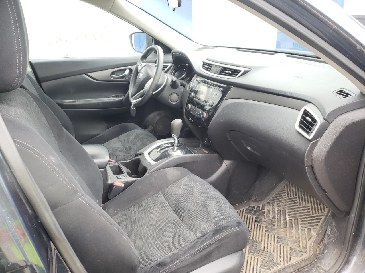 Photo 5 from auction – 2015 NISSAN ROGUE S with VIN 5N1AT2MV1FC760096